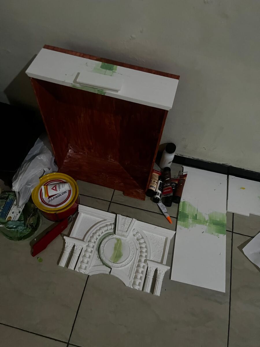 Detail kepala 3D printer saat bekerja